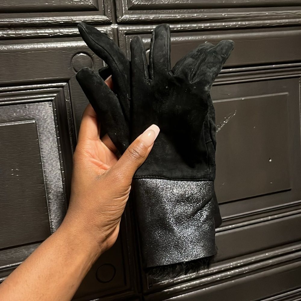 Banana Republic Shearling & Leather Gloves